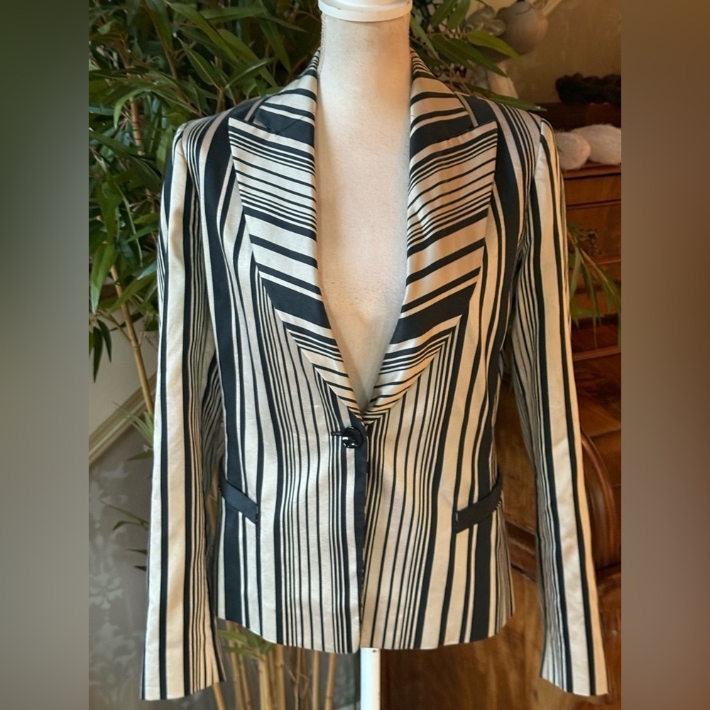 Dana Buchman ladies long sleeve jacket/blazer size 8 good condition - Picture 12 of 15